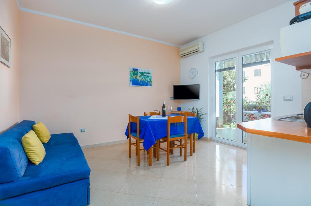 Apartments Maria Poreč Exterior foto